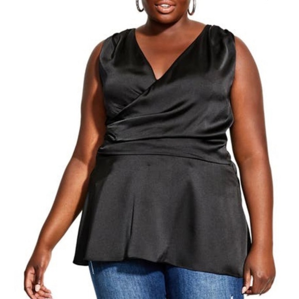 CITY CHIC‎ 14 Entice Back Detail Top Satin